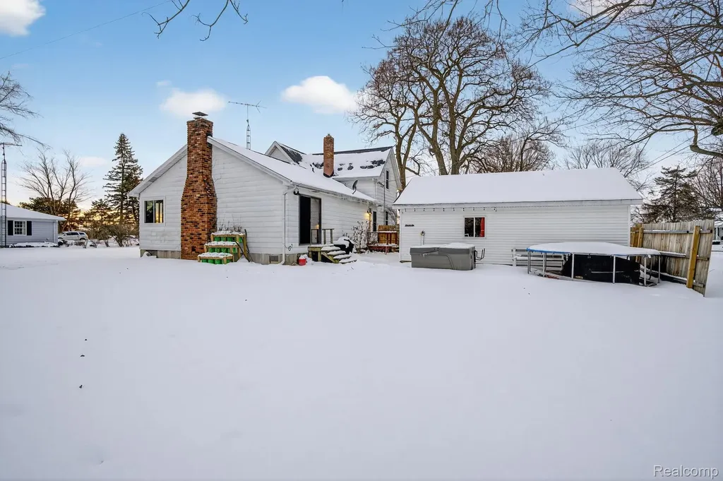 3071 Morrish Road Clayton Charter Township MI 48473