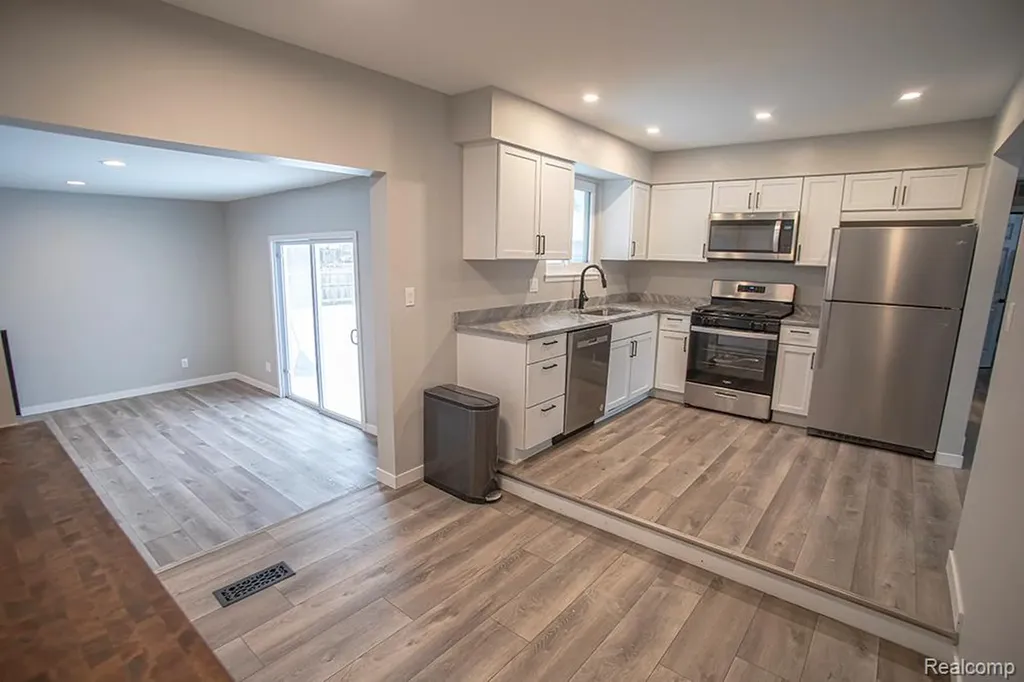20401 Luna Street Clinton Charter Township MI 48035
