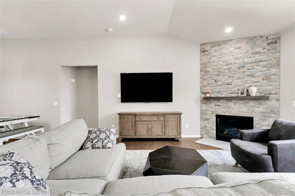 50222 Thatcher Street Canton Charter Township MI 48188