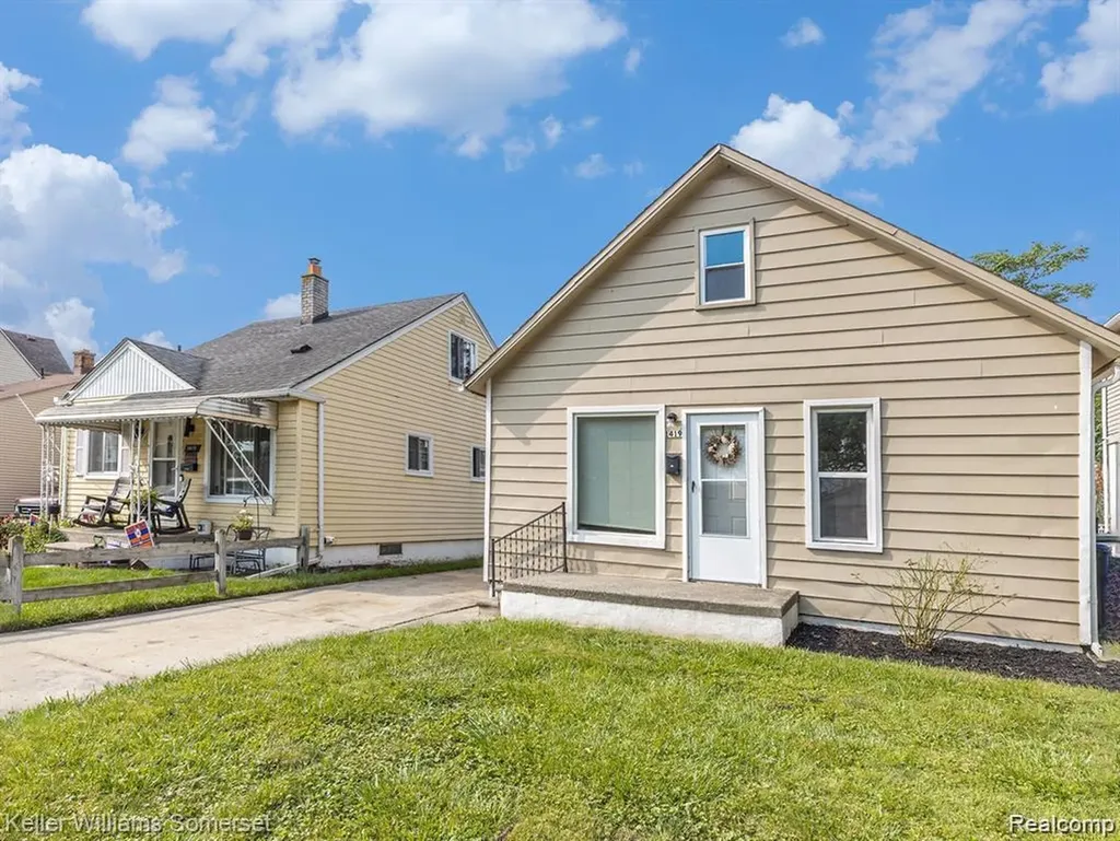 1419 Morris Avenue Lincoln Park City MI 48146