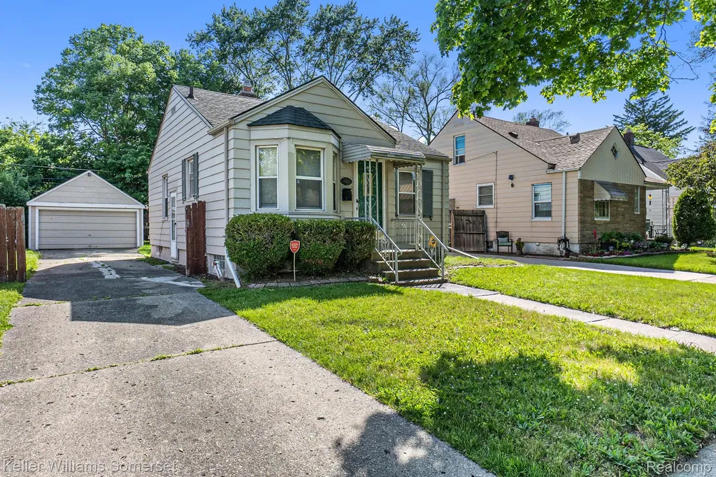 19446 Washtenaw Street Harper Woods City MI 48225