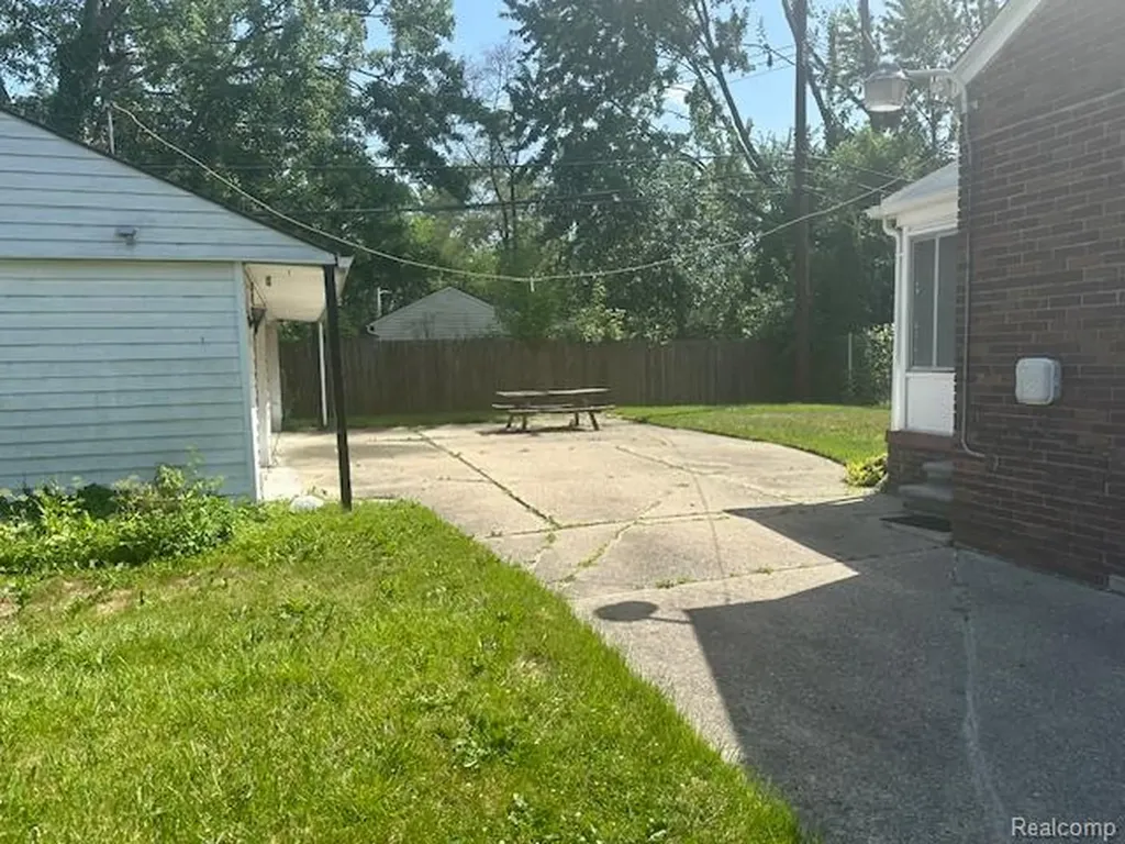 15572 Fordham Street Detroit City MI 48205