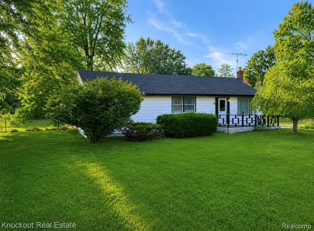 7151 Estrelle Avenue Mt. Morris Township MI 48458