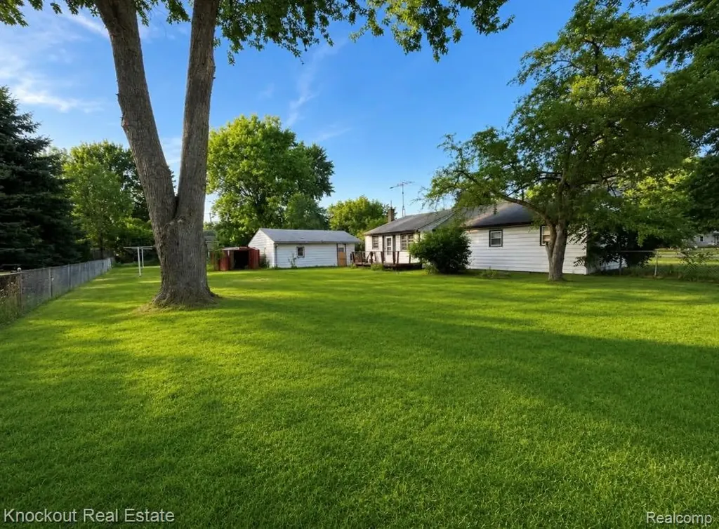 7151 Estrelle Avenue Mt. Morris Township MI 48458