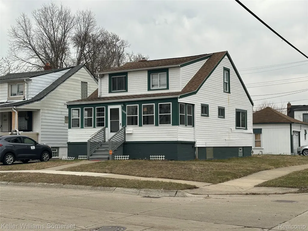 11004 Cadillac Avenue Warren City MI 48089