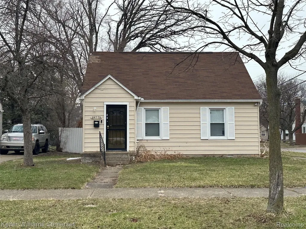 19775 Kingsville Street Harper Woods City MI 48225