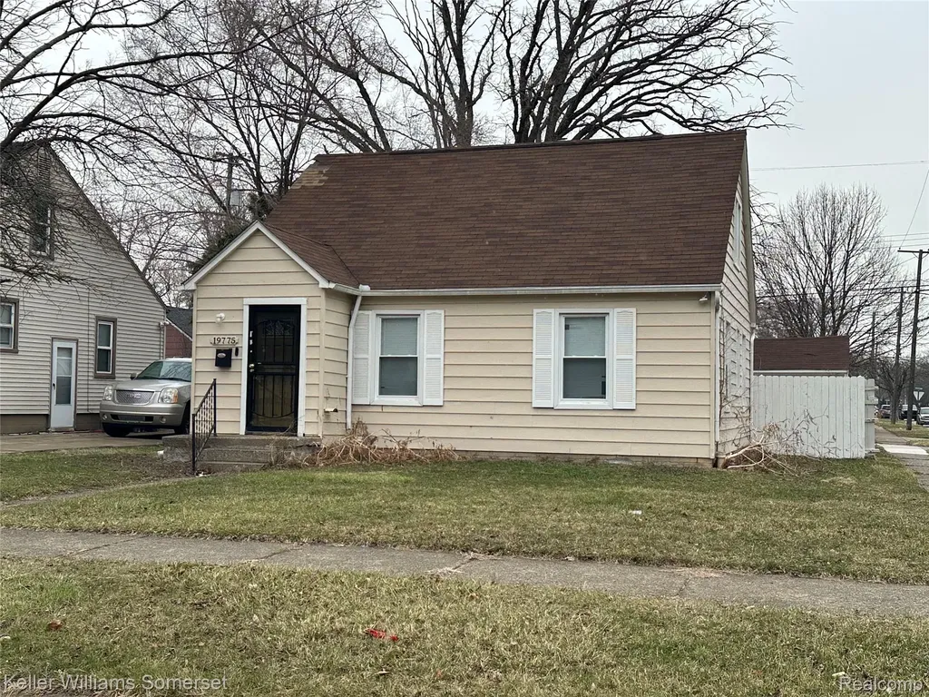 19775 Kingsville Street Harper Woods City MI 48225