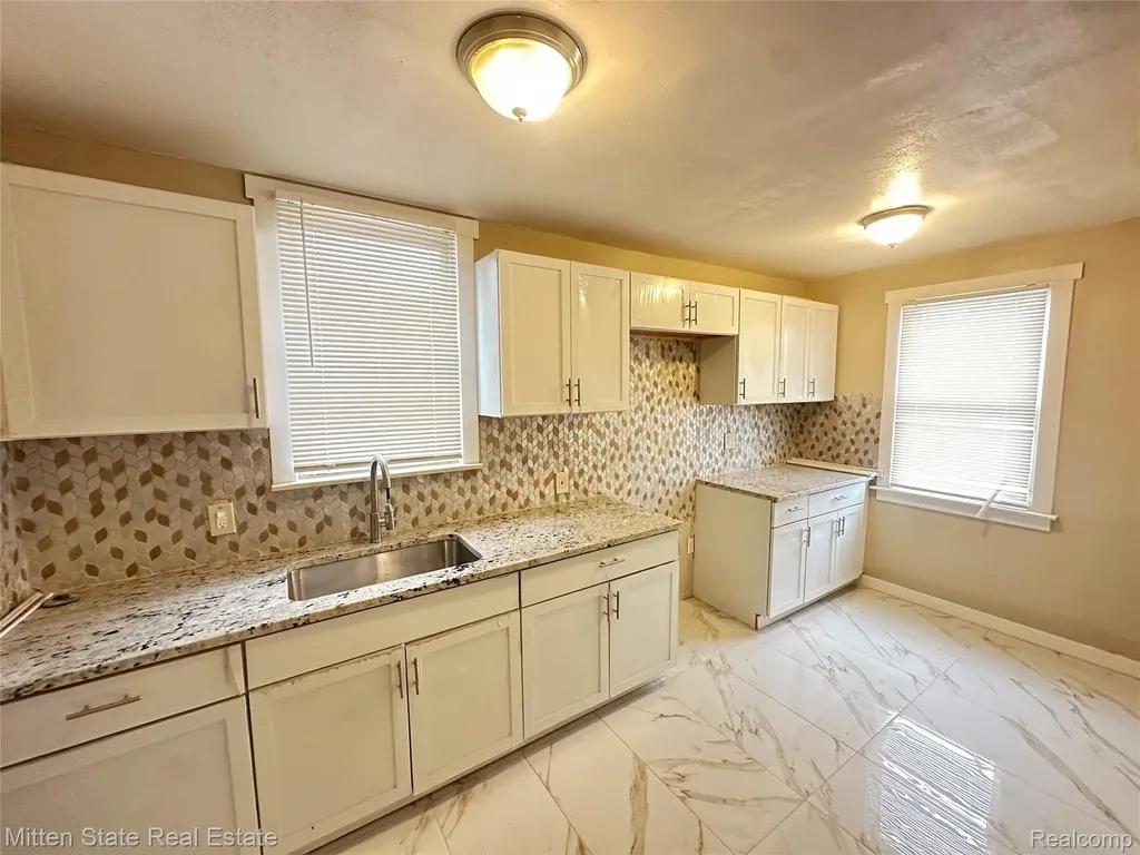 16225 Cheyenne Street Detroit City MI 48235