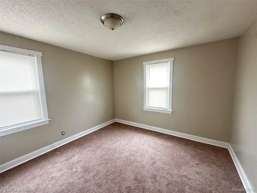 16225 Cheyenne Street Detroit City MI 48235