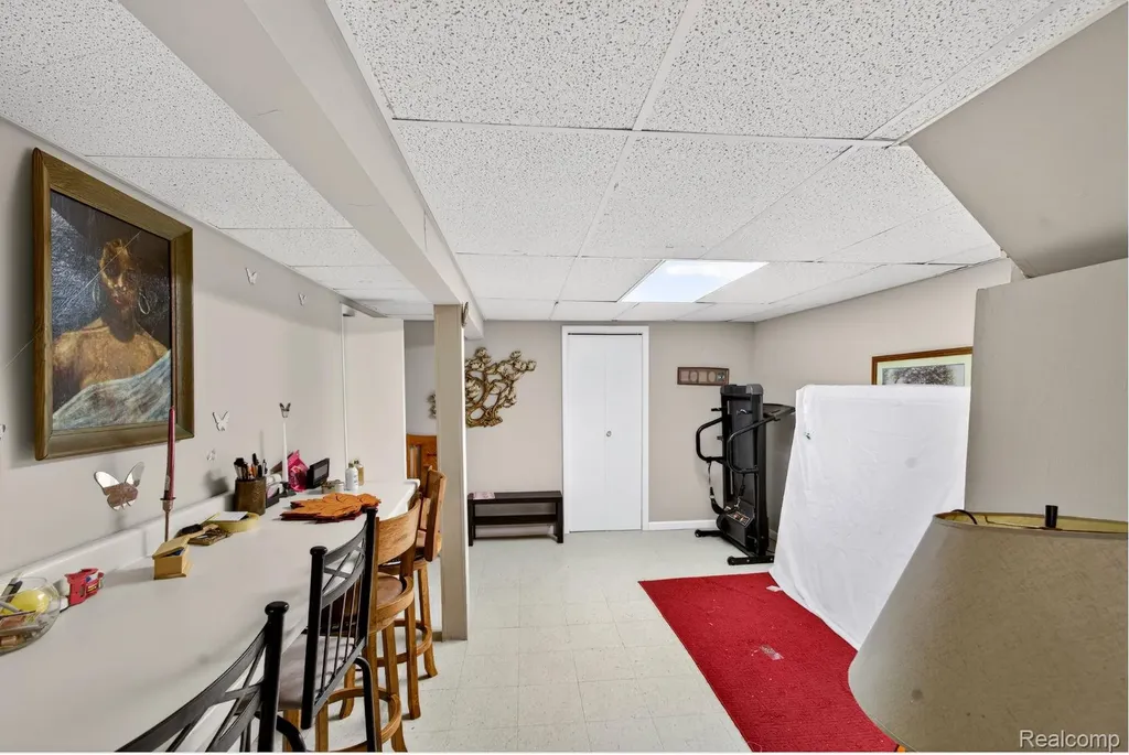 24900 Glenbrooke Drive Southfield City MI 48033