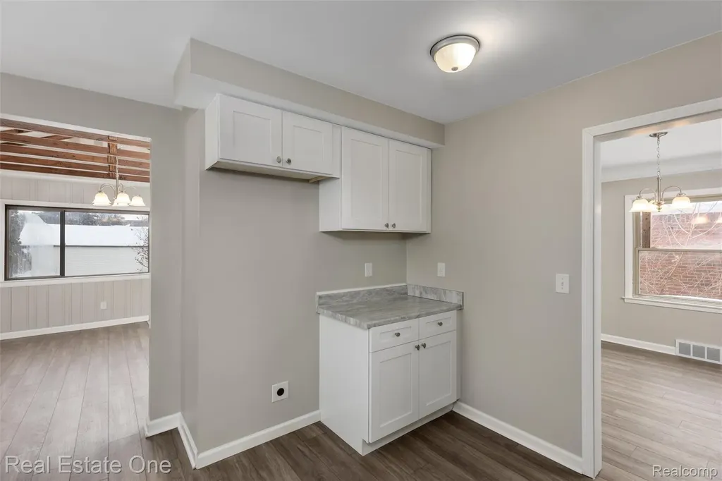19196 Berden Street Detroit City MI 48236