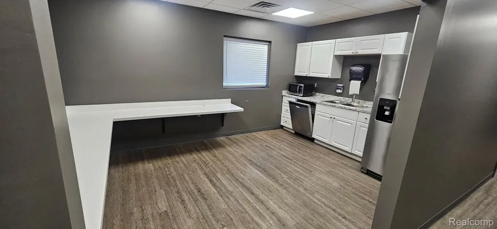111 W Genesee Street Lapeer City MI 48446