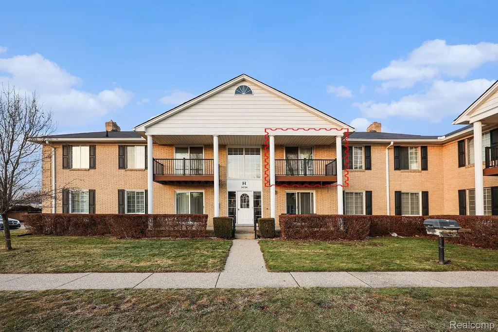 34720 Huntley Drive Sterling Heights City MI 48312