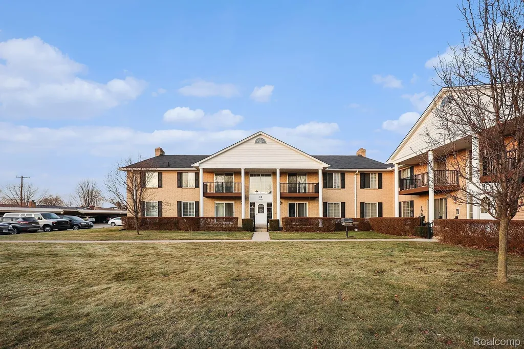 34720 Huntley Drive Sterling Heights City MI 48312