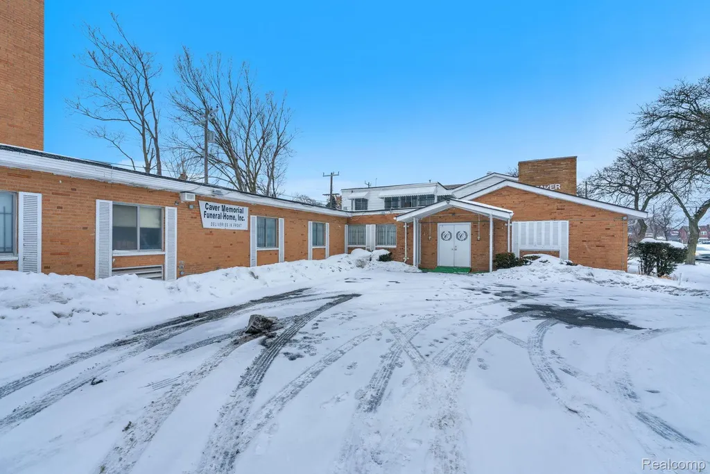 19301 Van Dyke Street Detroit City MI 48234