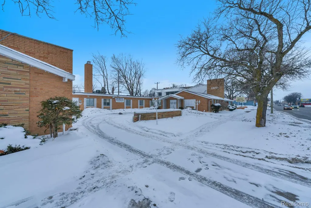 19301 Van Dyke Street Detroit City MI 48234