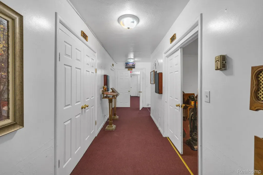 19301 Van Dyke Street Detroit City MI 48234