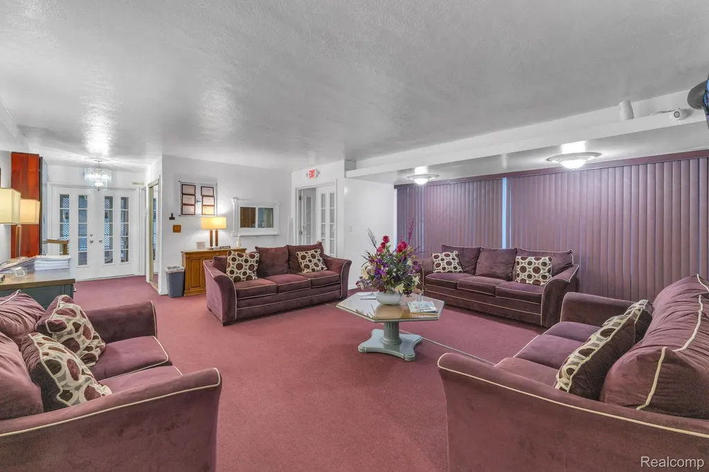 19301 Van Dyke Street Detroit City MI 48234