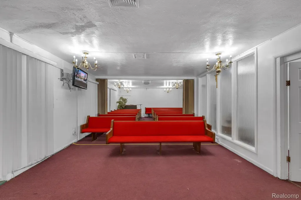 19301 Van Dyke Street Detroit City MI 48234