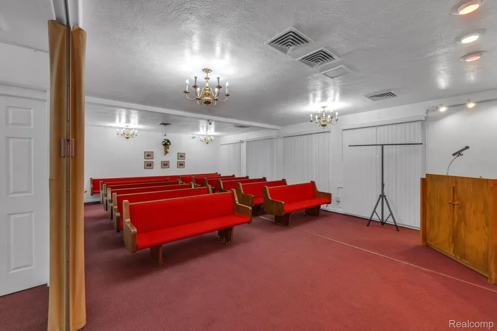 19301 Van Dyke Street Detroit City MI 48234