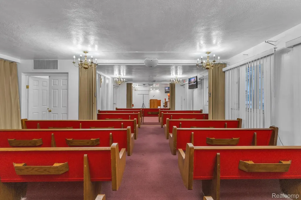 19301 Van Dyke Street Detroit City MI 48234