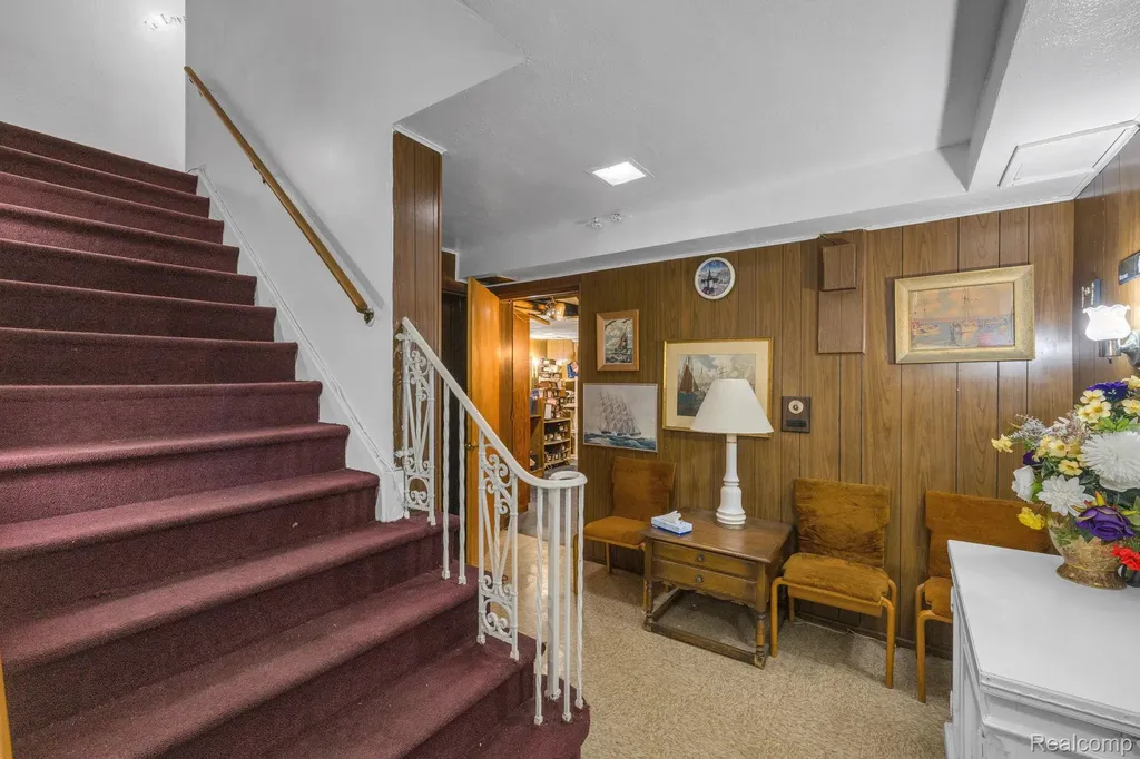 19301 Van Dyke Street Detroit City MI 48234
