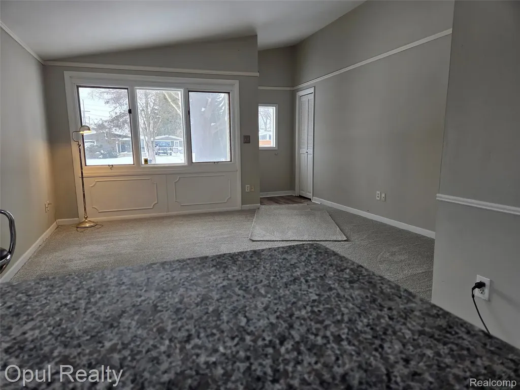 164 Spring Park Walled Lake City MI 48390
