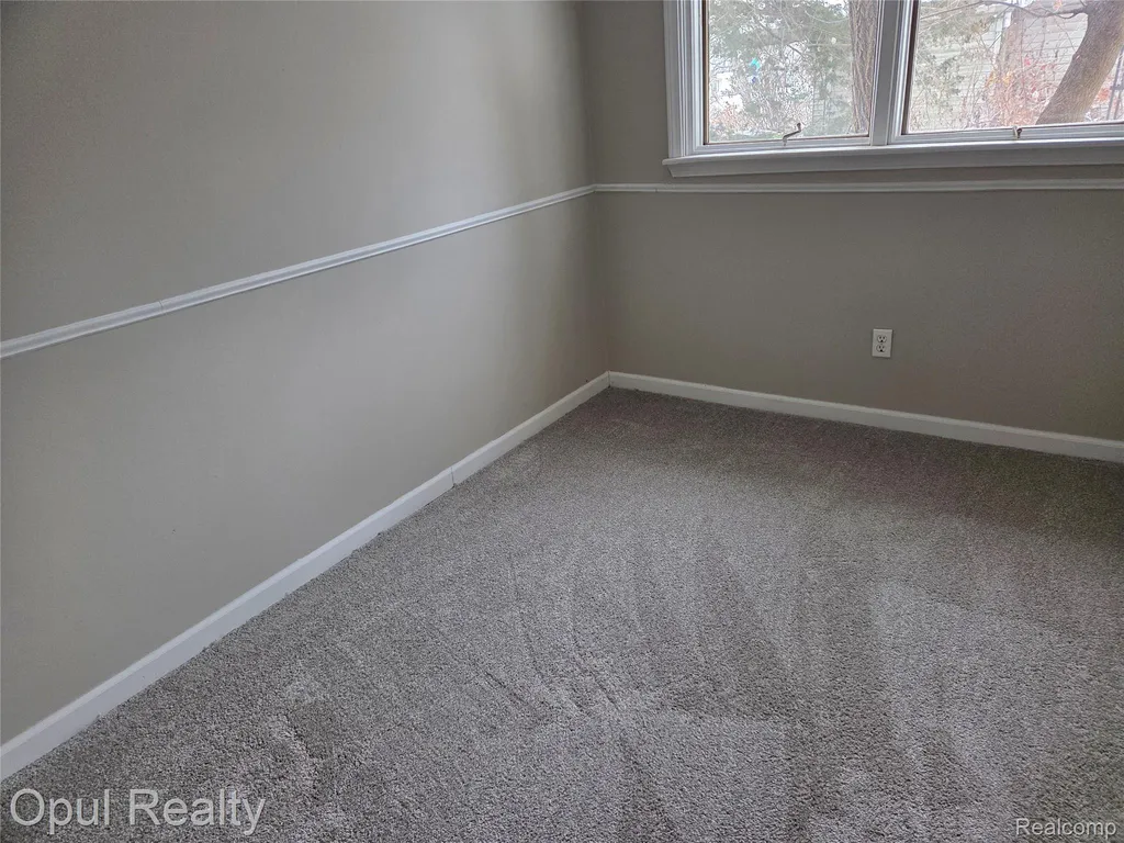 164 Spring Park Walled Lake City MI 48390