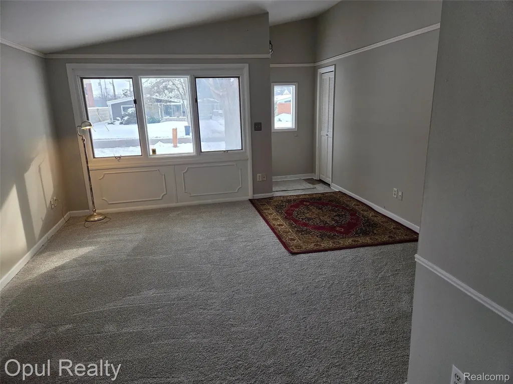 164 Spring Park Walled Lake City MI 48390