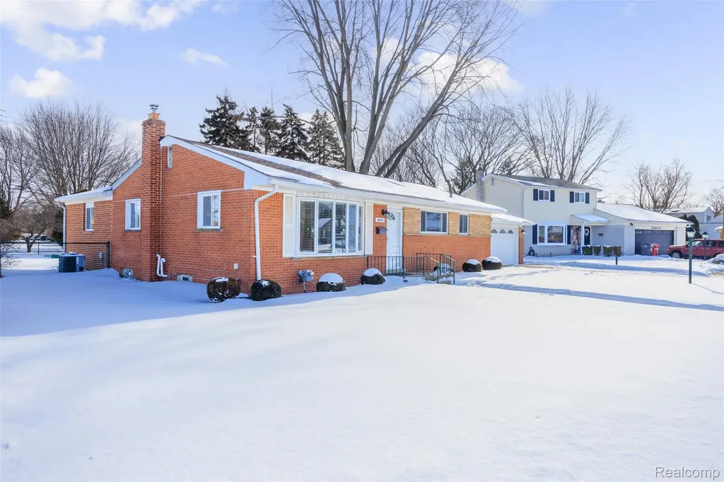 36610 Tessens Drive Clinton Charter Township MI 48035