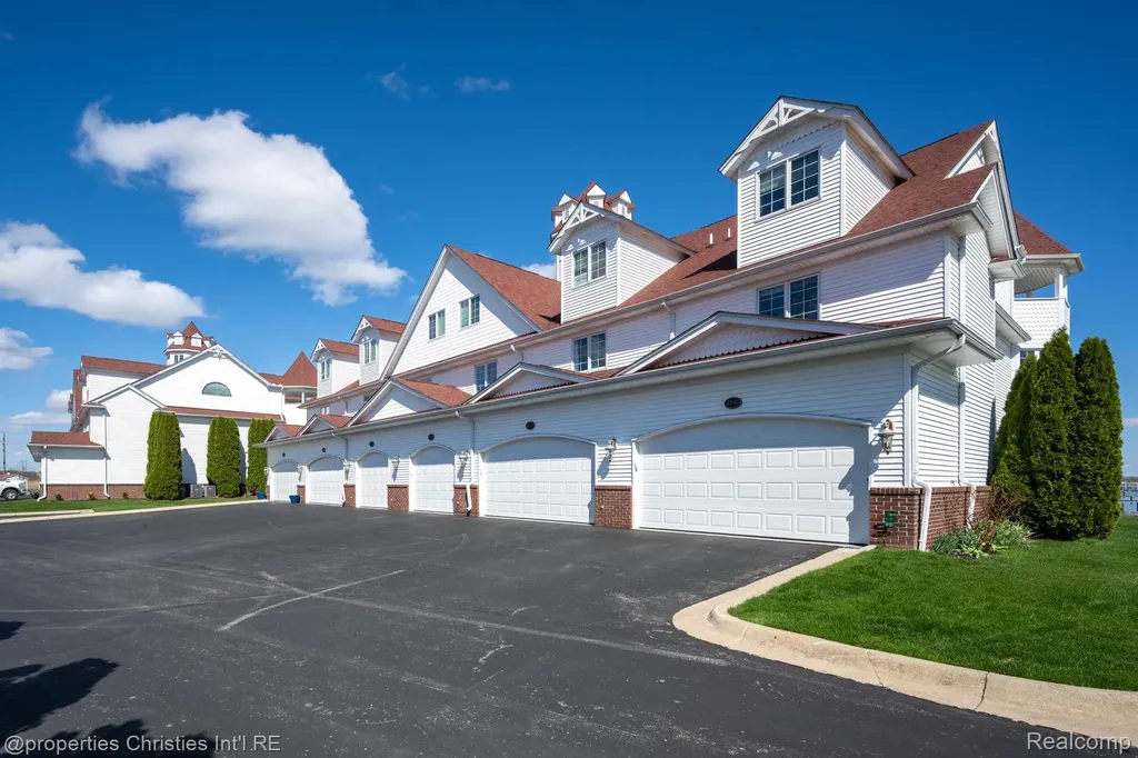 9996 Tashmoo Lane Clay Township MI 48001