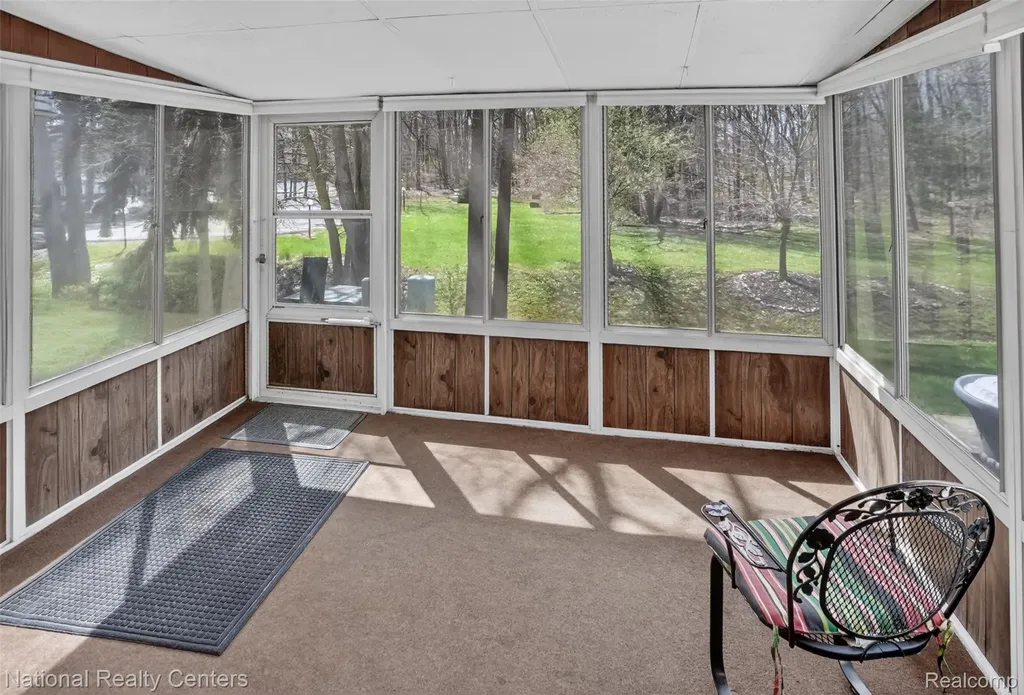 61315 Heritage Boulevard South Lyon City MI 48178