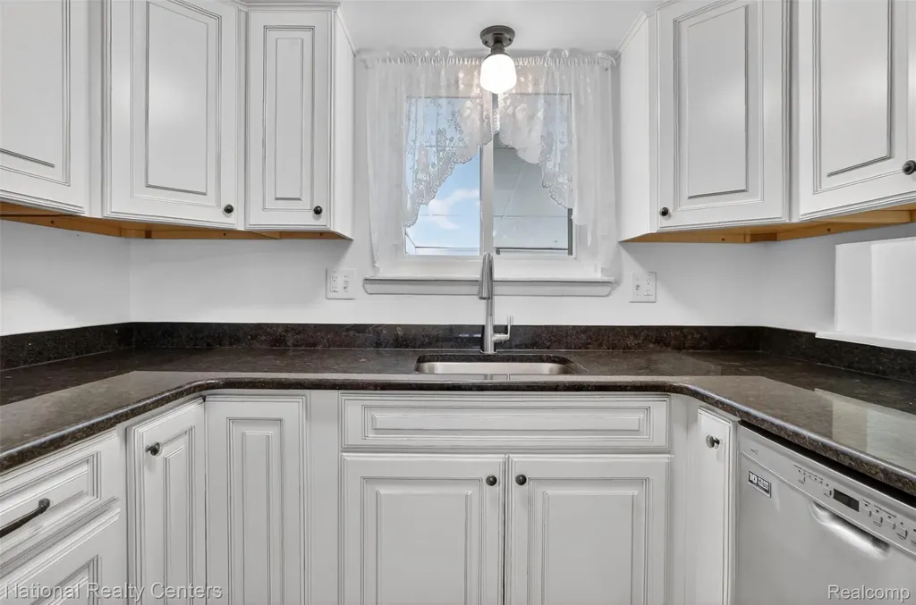 61315 Heritage Boulevard South Lyon City MI 48178