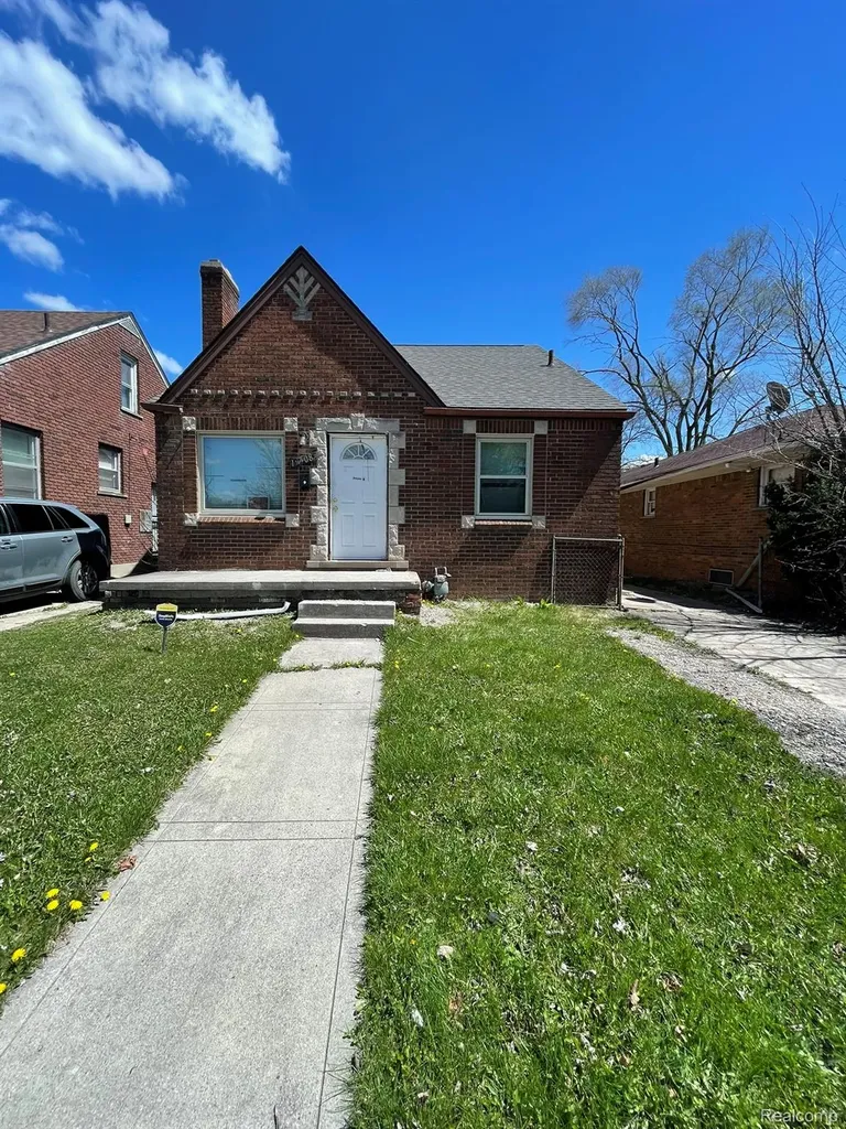 19708 Fairport Street Detroit City MI 48205