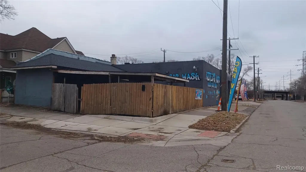 936 Lawndale Street Detroit City MI 48209
