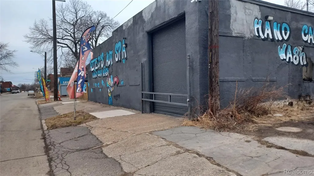 936 Lawndale Street Detroit City MI 48209