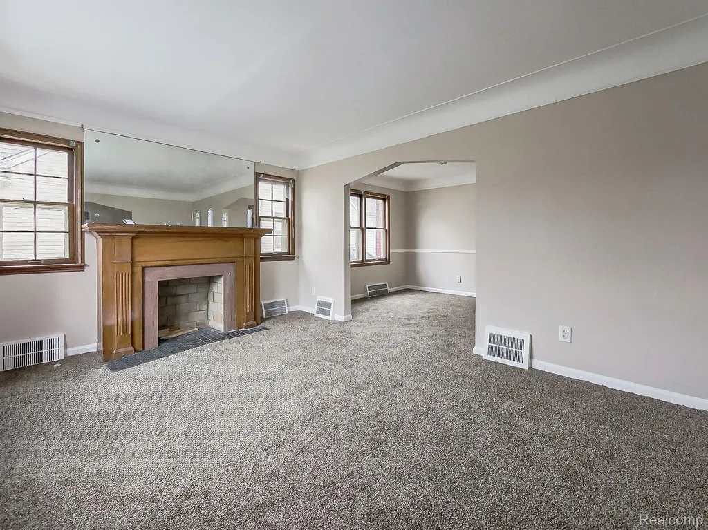 18242 Mendota Street Detroit City MI 48221