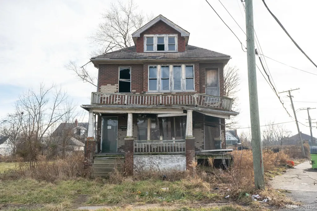 13626 Troester Street Detroit City MI 48205