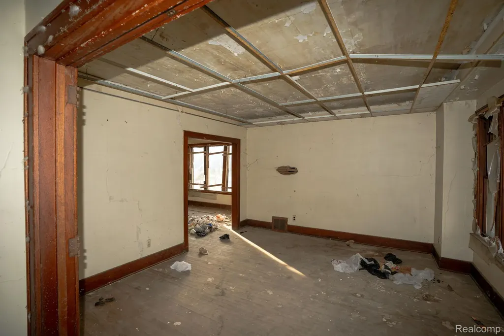 13626 Troester Street Detroit City MI 48205