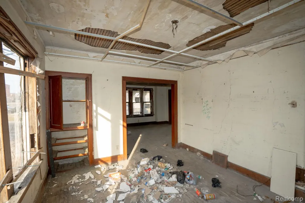 13626 Troester Street Detroit City MI 48205