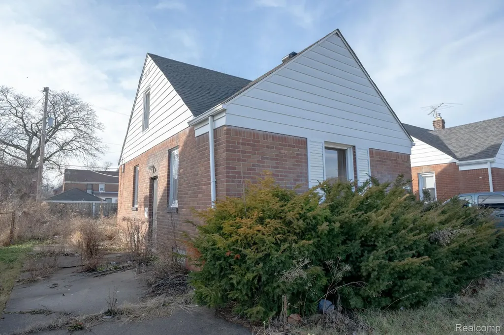 5045 Cadieux Road Detroit City MI 48224