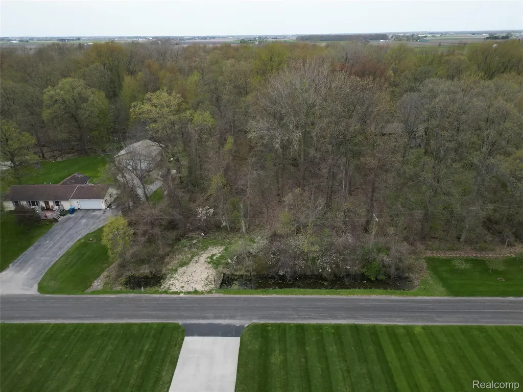 197 N Cotter Road Hampton Charter Township MI 48732