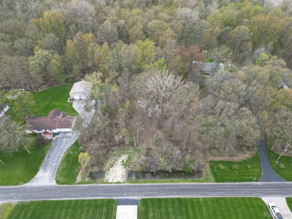 197 N Cotter Road Hampton Charter Township MI 48732