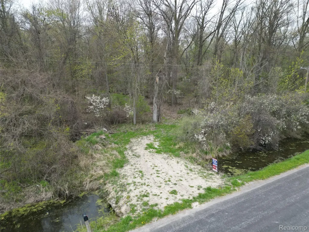 197 N Cotter Road Hampton Charter Township MI 48732