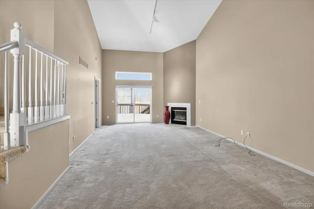 606 Shady Maple Drive Wixom City MI 48393