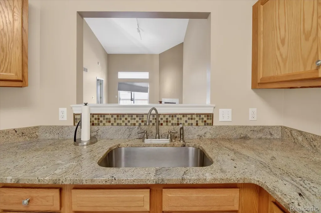 606 Shady Maple Drive Wixom City MI 48393