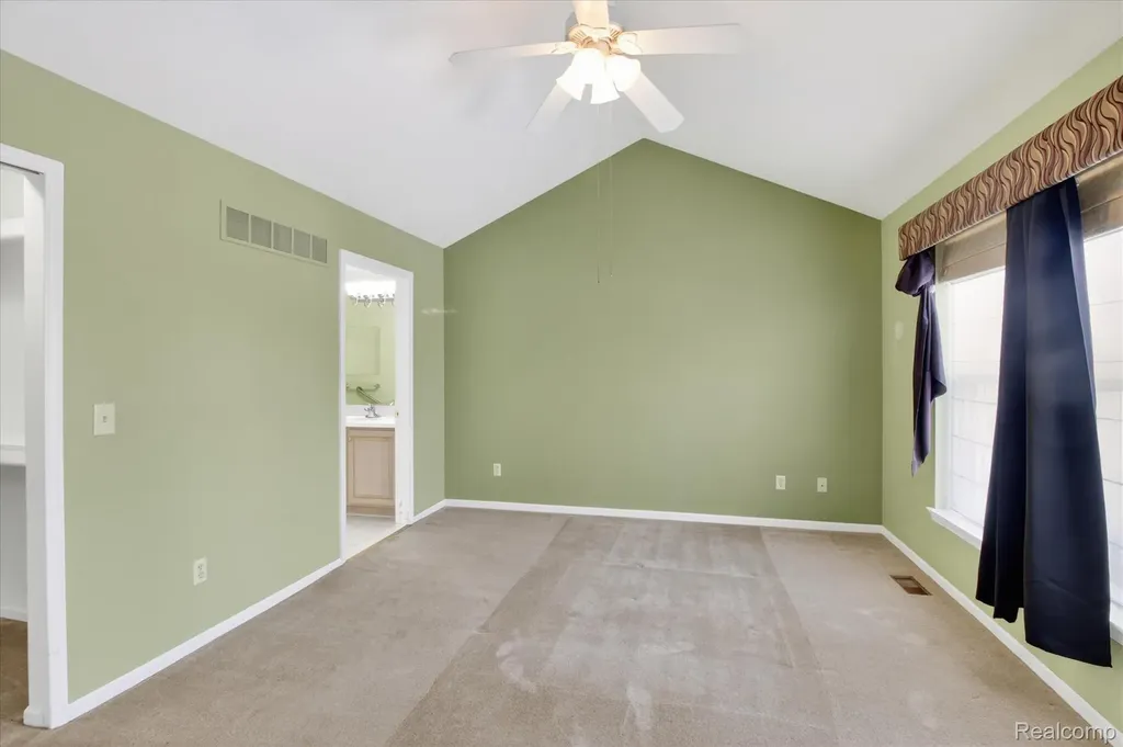606 Shady Maple Drive Wixom City MI 48393