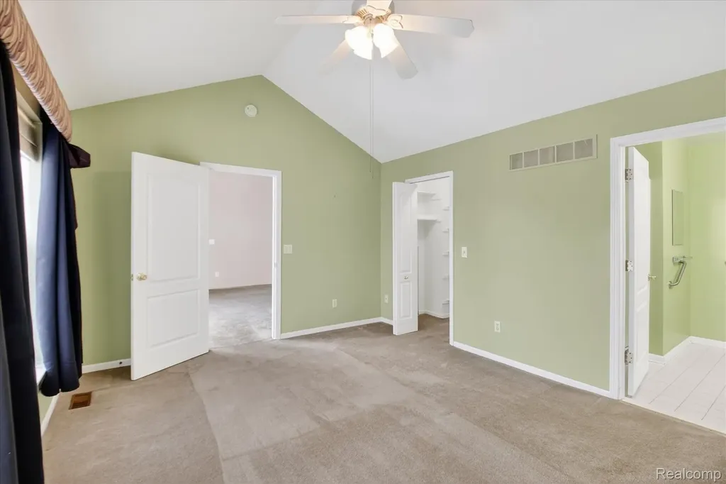 606 Shady Maple Drive Wixom City MI 48393