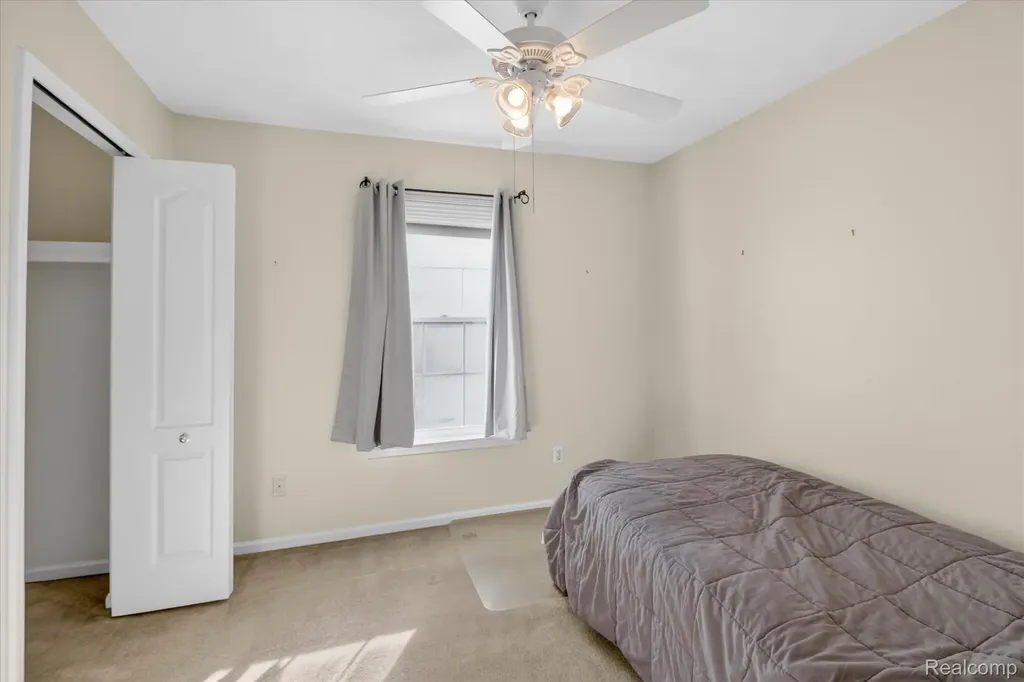 606 Shady Maple Drive Wixom City MI 48393