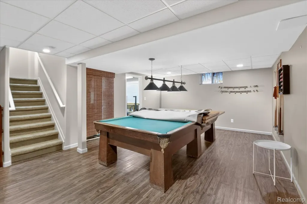 606 Shady Maple Drive Wixom City MI 48393